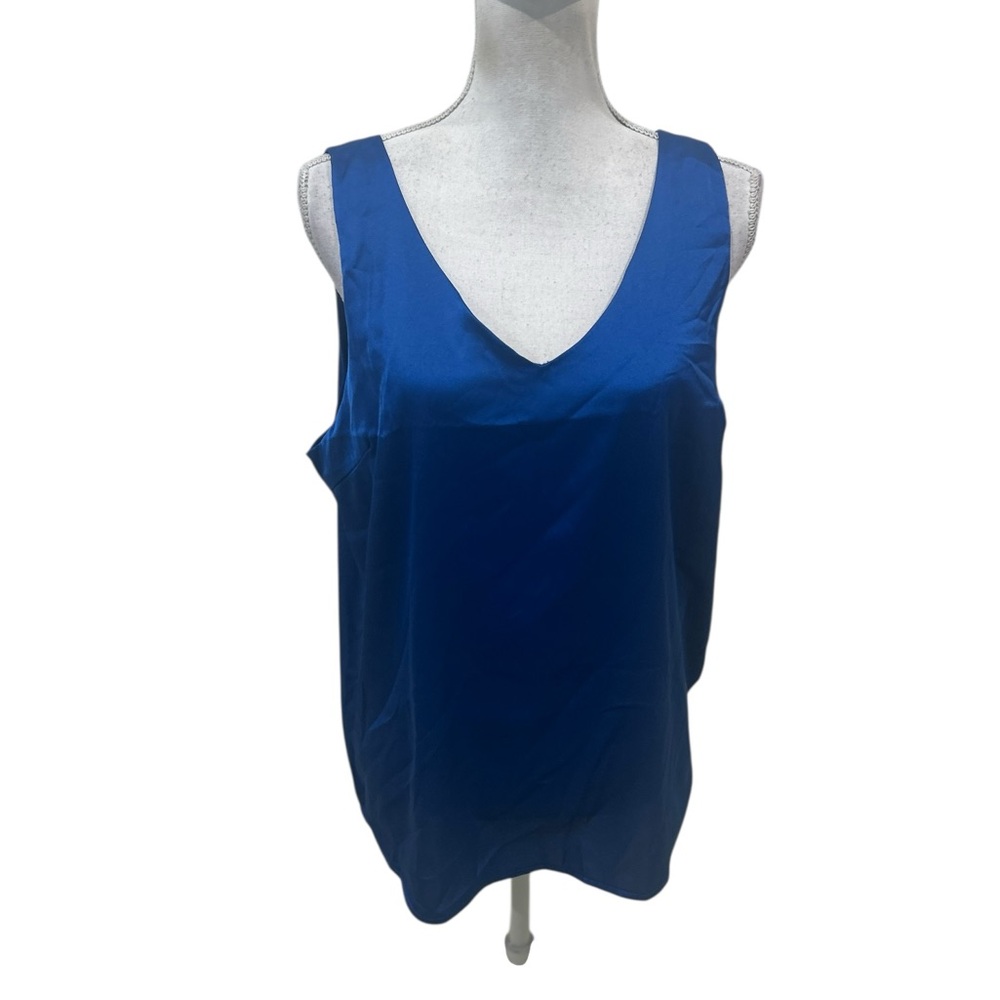 NWT Ekouaer v neck Royal Blue Sleeveless satin polyester Blouse lightweight xl